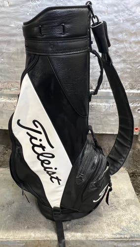 Unisex Titleist Bag (Used)