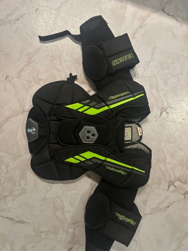 Medium Vaughn Goalie Chest Protector (Used)