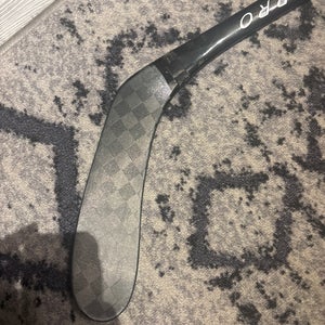 Brand new never used Bauer Flypro. Intermediate 55 flex p28