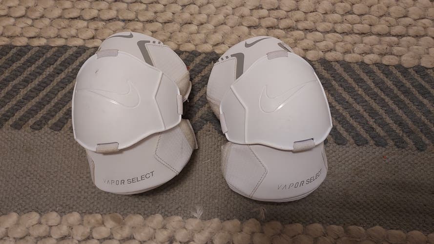 Large Adult Nike vapor select Arm Pads (Used)