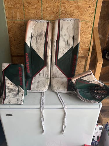Bauer Mach pads/gloves
