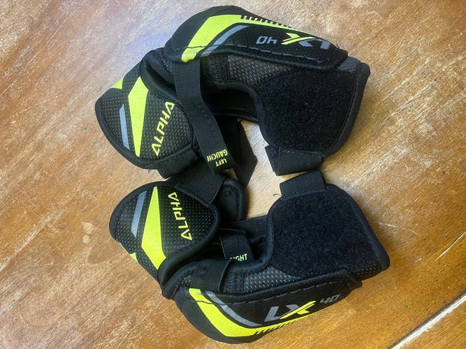 Junior Medium Warrior Alpha DX Elbow Pads (Used)