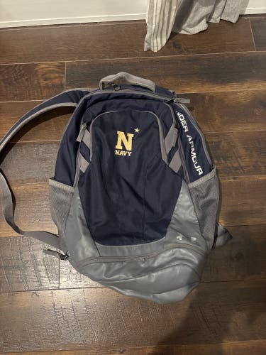 Navy lacrosse bag (Used)