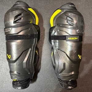 Intermediate Bauer Supreme Mach 14" Shin Pads (Used)