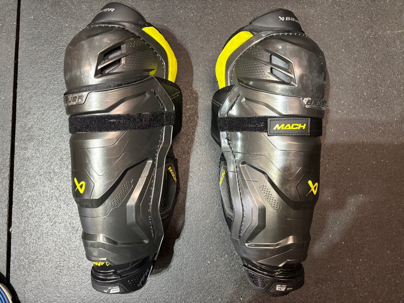 Intermediate Bauer Supreme Mach 14" Shin Pads (Used)