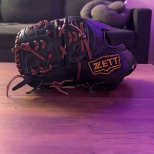 Zett LH Pitcher's BPGT-2301 Baseball Glove 12" (Used)