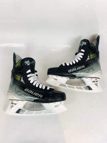 Chandler Stephenson Bauer Vapor Hyperlite 2 Hockey Skates Regular Width Pro Stock 8.5 D