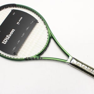 **NEW** 2022 WILSON BLADE 25 VER 8 JUNIOR TENNIS RACQUET (3 7/8) PRESTRUNG