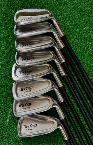 Tour Edge Right Handed Iron Set Regular Flex 7 Pieces Graphite Shaft (Used)