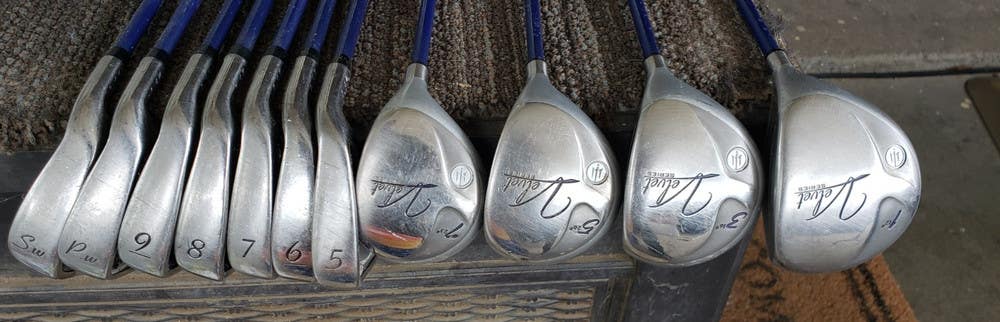 SET OF 11 LADY LA JOLLA VELVET SERIES GOLF CLUBS 4 WOODS 7 IRONS VERY NICE AZ925