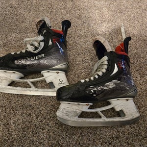Bauer Vapor X5 Pro Hockey Skates Regular Width Size 3.5 (Used)