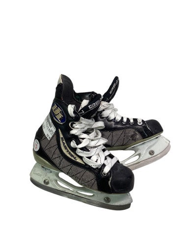 Used Easton ULTRA LITE RAZOR BLADZ Junior Hockey Skate Junior 01.5 11347-S000257553