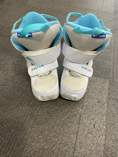 Used Burton MINI GROM Girls Snowboard Boots Carolina Blue Youth 11.0 11614-S000223595