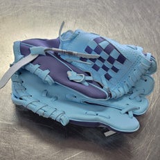 Used Marucci YOUTH 9 INCH BB/SB Glove RH Throw Royal Blue 9" 11497-S000153047