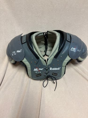 Medium Adult Riddell Air pac Shoulder Pads (Used)