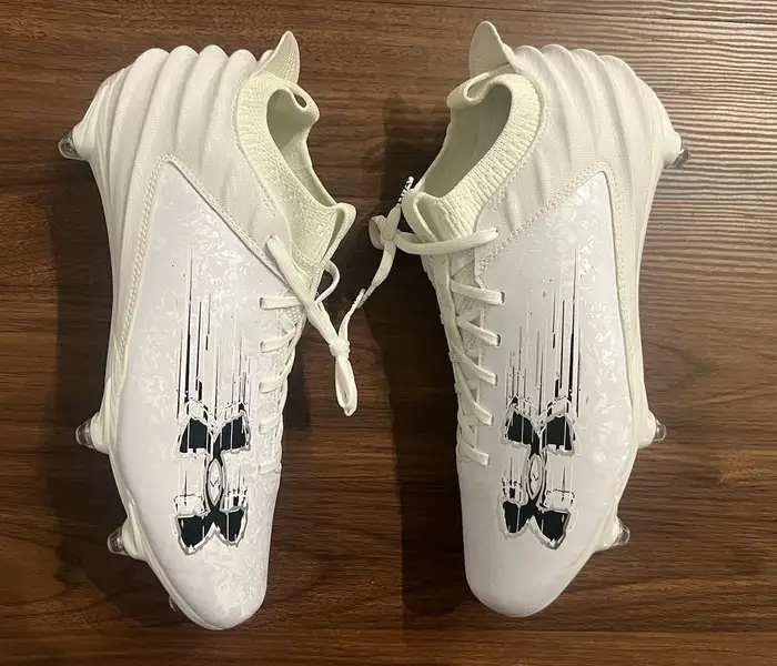 Under Armour Blur Smoke 2.0 Football Cleats 3027997-102 Size  display picture 2