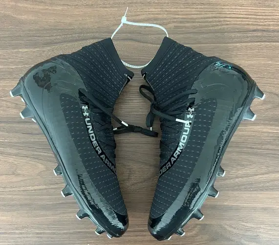 Size 10.5 Mens Under Armour UA Highlight 2.0 MC Knit Football Cleat 3027304-001