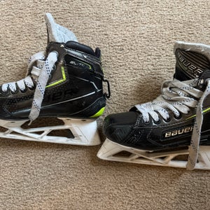Bauer Supreme Elite Hockey Skates Size 2 (Used)