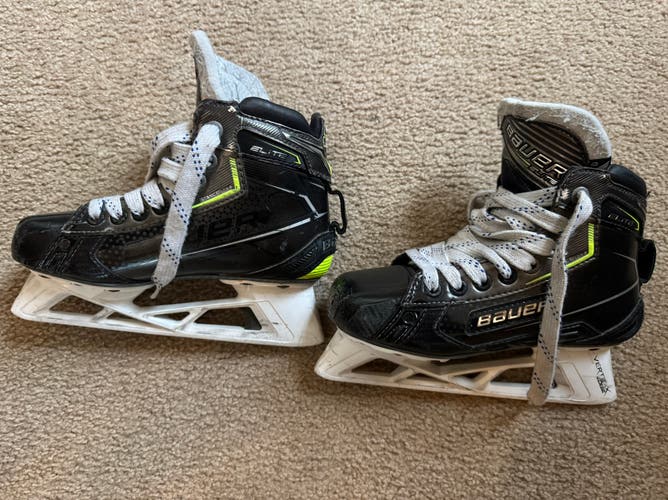 Bauer Supreme Elite Hockey Skates Size 2 (Used)