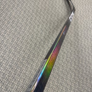 Senior Black CCM JetSpeed FT8 Pro Right Handed Hockey Stick P28+1/4 (New) 70 Flex
