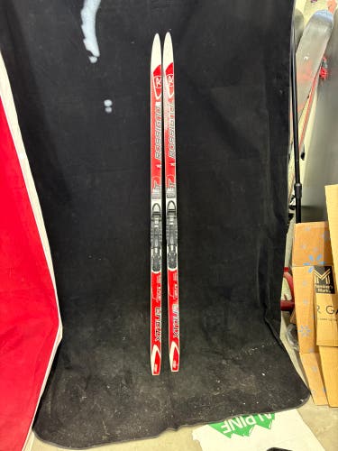 Classic Rossignol Cross Country Skis (Used)