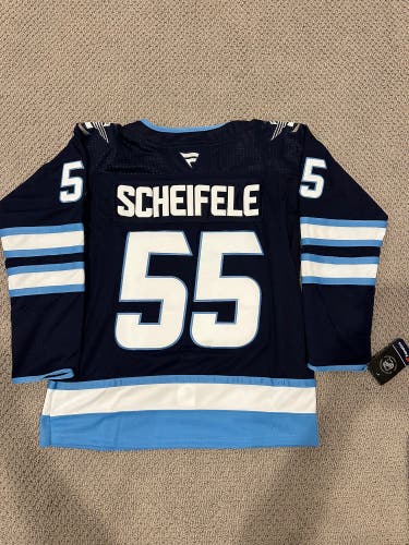 Mark Scheifele Winnipeg Jets home jersey size 50/Medium (New)