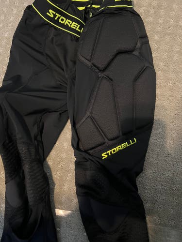 Unisex Medium Goalie Bottom (Used)