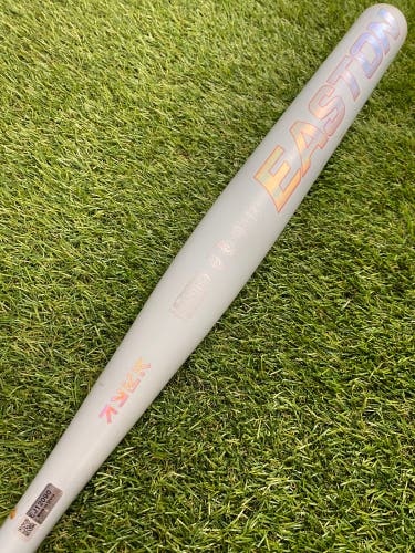 Easton Ghost Unlimited Fastpitch Bat 2025 (-10)
