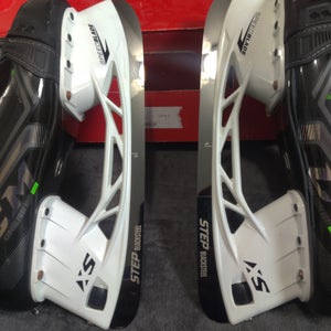 2021 CCM RibCor 100k Pro Hockey Skates Regular Width 10 (Used)