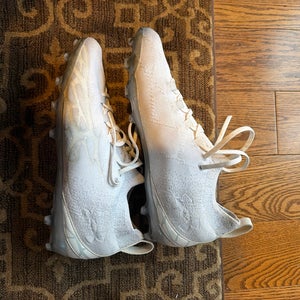 White Men's Size M 11.0 (W 12.0) Adult Under Armour Cleats