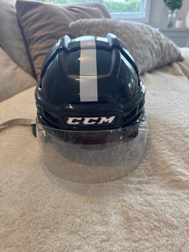 Medium CCM Tacks 910 Helmet (Used)