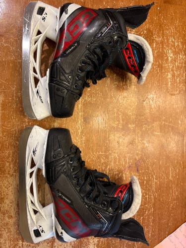 2023 CCM JetSpeed FT 680 Hockey Skates Regular Width Size 4 (Used)