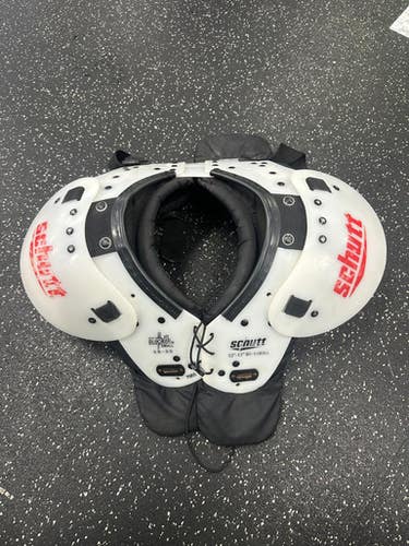 Used Schutt Junior Football 11849-S000032792