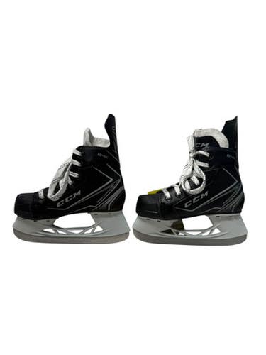 Used CCM 64K RIBCORE Junior Hockey Skate Junior 01 11835-S000199504