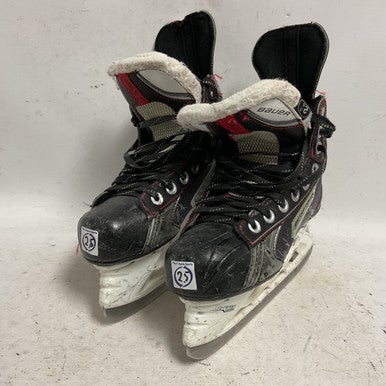 Used Bauer VAPOR X70 Junior Hockey Skate Junior 02.5 11855-S000192861