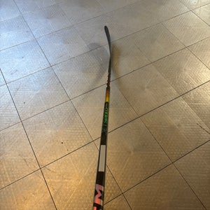 Intermediate CCM Jetspeed FT7 Pro Right Handed Hockey Stick P90TM (New)