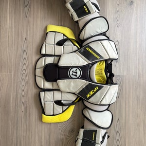 Jr Large/Extra Large Warrior RX3E Goalie Chest Protector (Used)