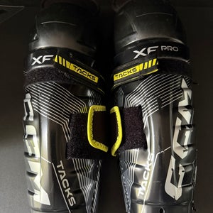 Youth CCM XF PRO 10" Shin Pads (Used)