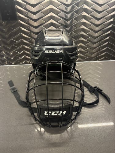 Bauer React 85 Medium Helmet + CCM FM 580 Cage