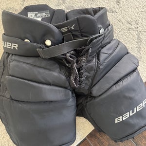 Junior Small/medium Bauer Hockey Goalie Pants (Used)