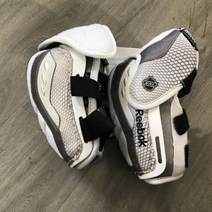 Senior Medium Reebok 20K Pro Elbow Pads Pro Stock (New)