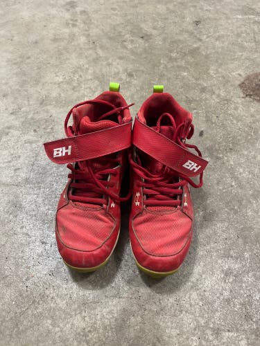 Kid's 5.5Y (Big Kids / Youth) Under Armour High Top (Used)