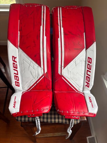 2023 30" Int Small Bauer Supreme M5 Pro Goalie Leg Pads (Used)