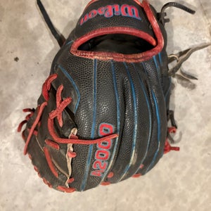 2022 Wilson A2000 RH Infield Baseball Glove 11" (Used)