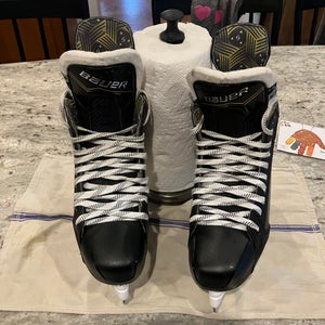 2025 Bauer Supreme M40 Hockey Skates Extra Wide Width 9.5 (Used)