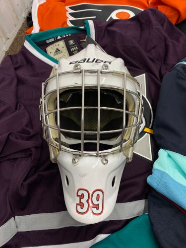 Senior 2022 Large Bauer 940 Goalie Mask