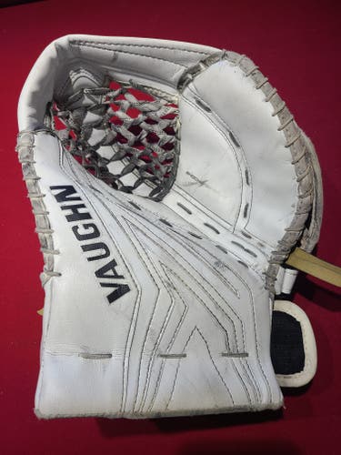 White Senior Vaughn SLR3 Pro Carbon Goalie Gloves & Blockers Regular (Used)