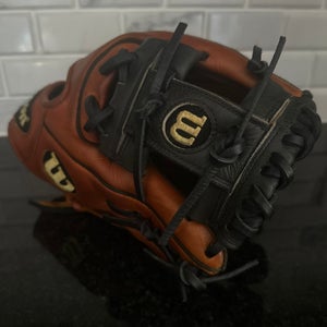 Wilson A2000 RH Infield Baseball Glove 11.5" (Used)