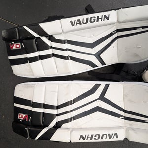 26" Vaughn Goalie Leg Pads (Used)
