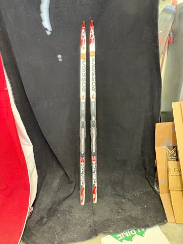 Classic Rossignol Cross Country Skis With Bindings (Used)